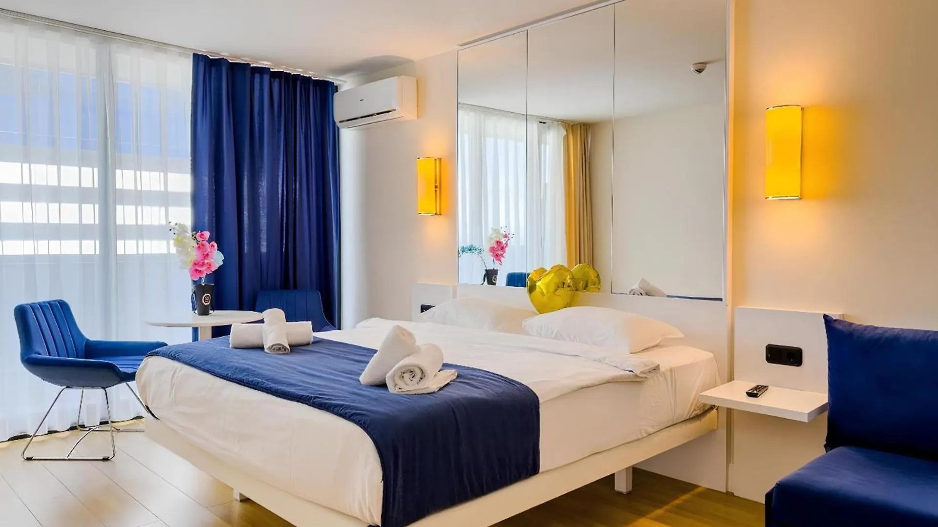 Orbi City Batumi Panorama Aparthotel 5*,
